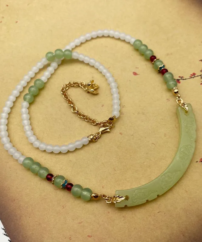 Elegant White Coloured Glaze Jade Yingluo Gratuated Bead Necklace