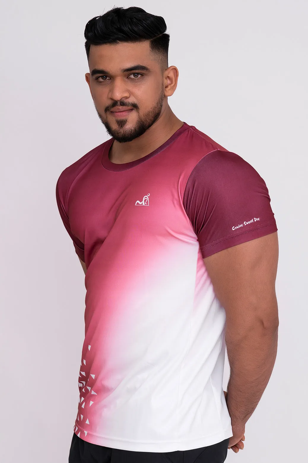 Gradient Round Neck T-Shirt Maroon