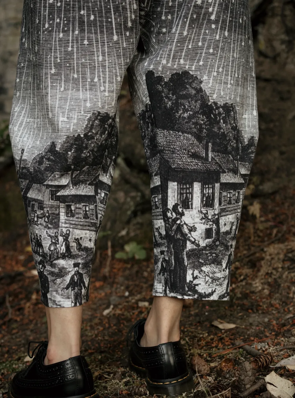 I Dream In Flowers Pants by Market Of Stars