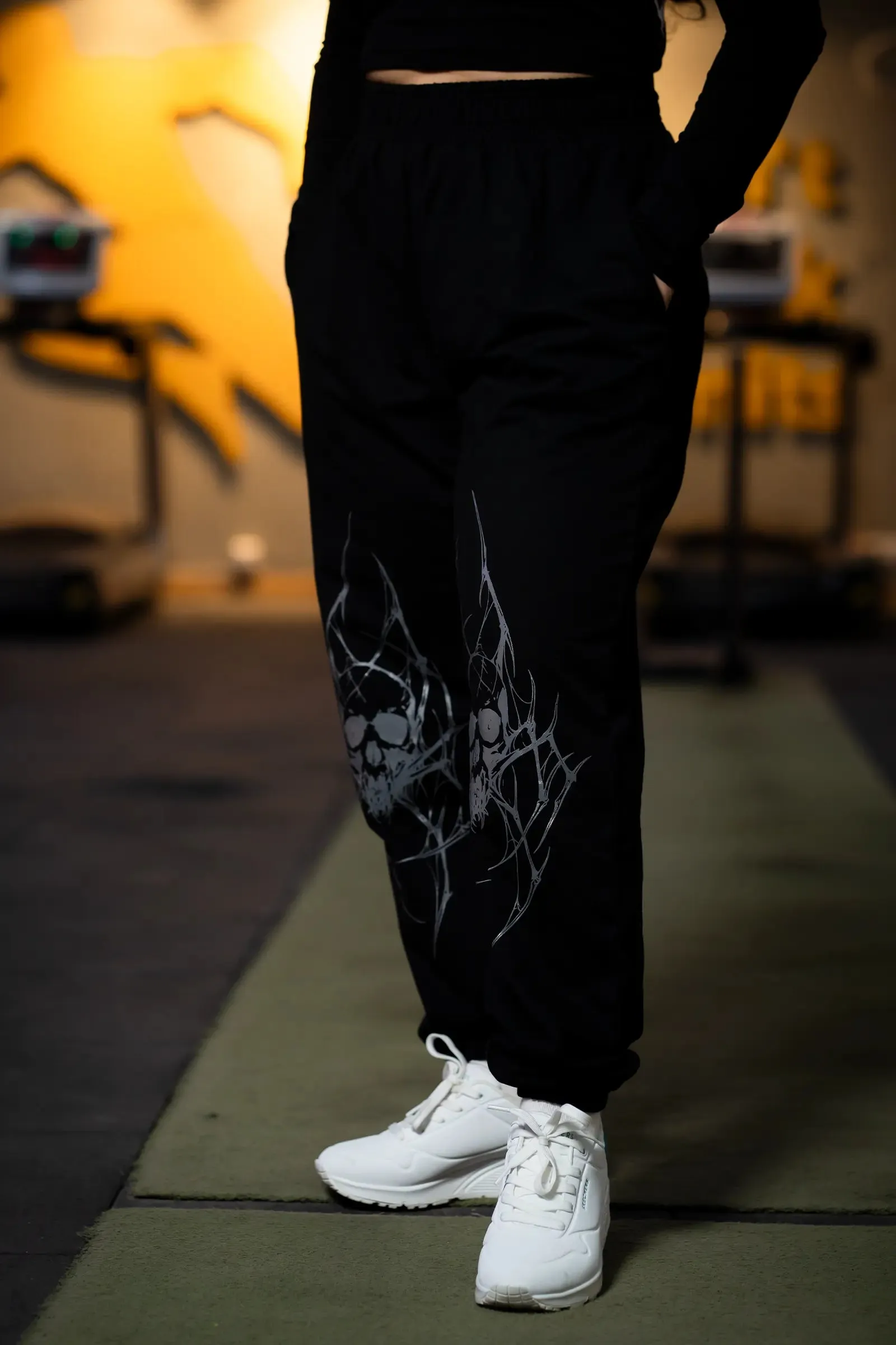 SPIDER STRIKE JOGGER (BLACK)