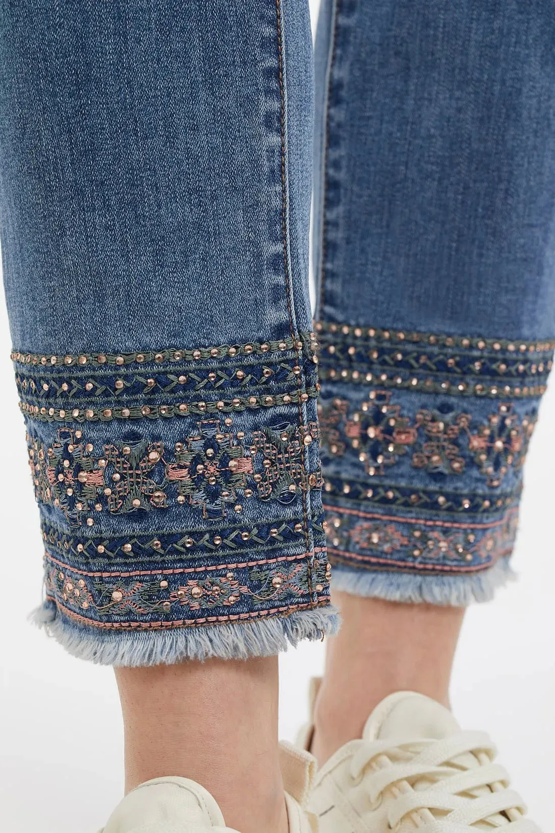 Tribal | Embroidered Hem Slim Ankle Jeans | Women's